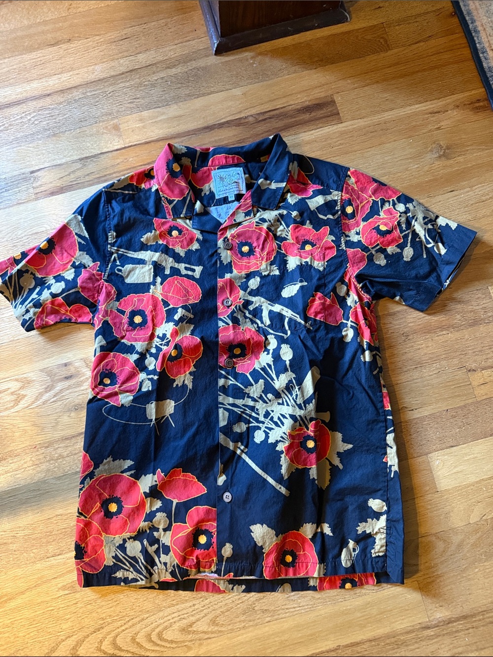Otte gear poppies of war Hawaiian shirt XS fits small men